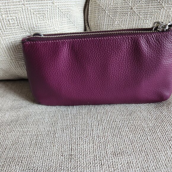 COACH Double zip crossbody pebble leather Deep Berry/purple EUC travel - Picture 9 of 14